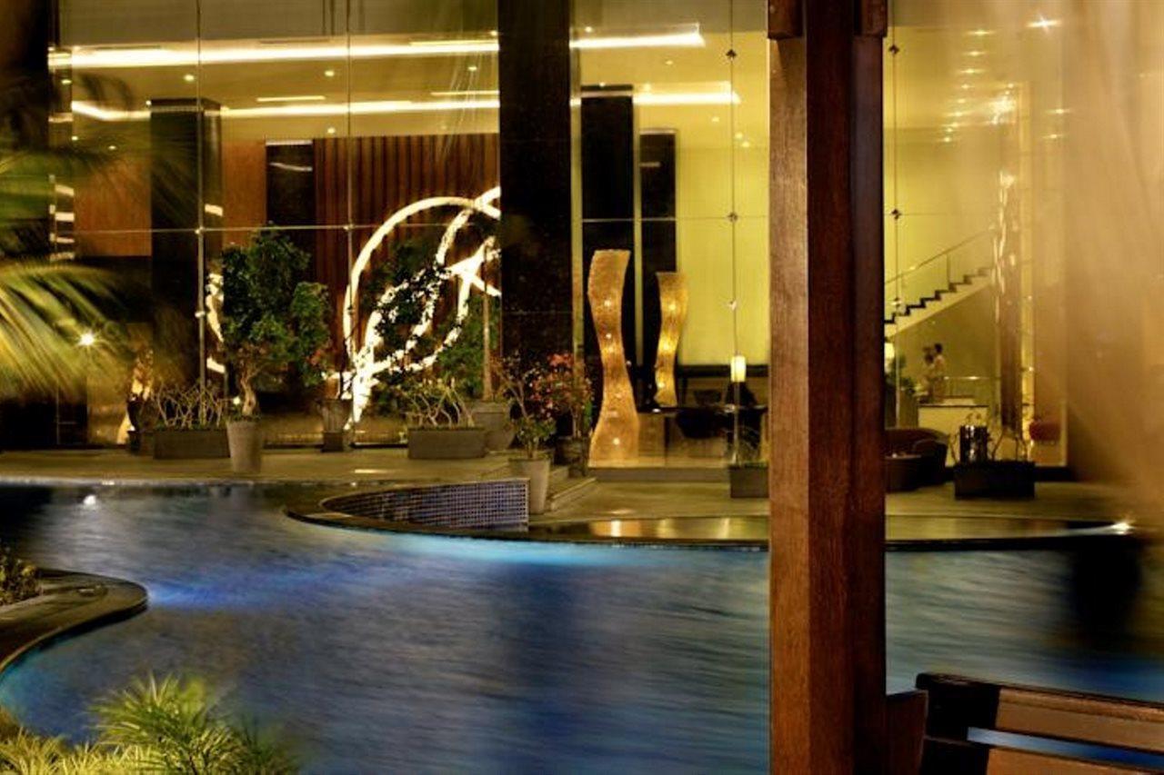 Mercure Banjarmasin Banjarmasin  Exterior photo